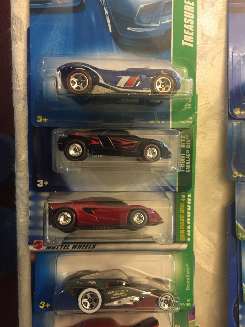Illustration for article titled Colossal Die-Cast Collection - Box 67 - Whattaya Know, Hot Wheels!